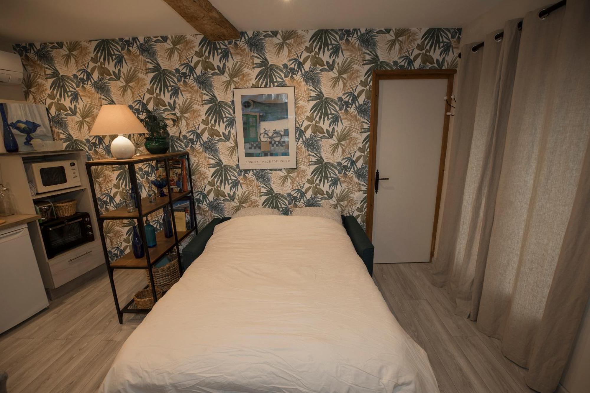 Agreable Logement Independant Avec Veranda ヴィエンヌ エクステリア 写真